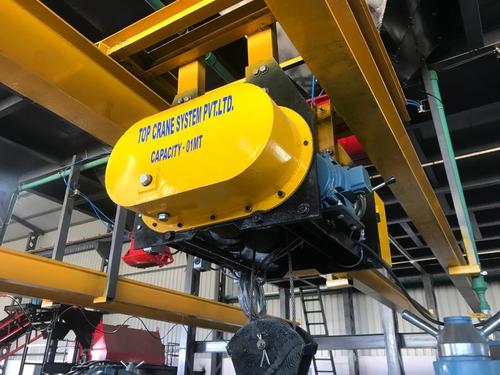 1 TON SINGLE GIRDER EOT CRANE By TOP CRANE SYSTEM PRIVATE LIMITED