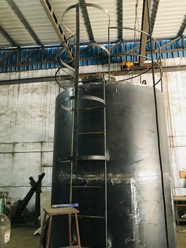 Horizontal Stainless Steel Cylindrical Tanks Application: Storage
