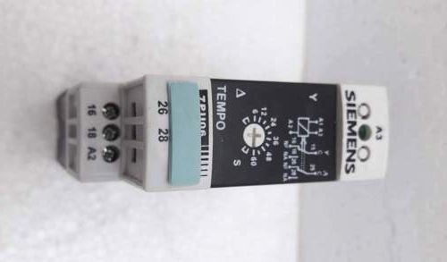 SIEMENS 7PU06 71-1BW60-A7B10001205108 TEMPO RELAY