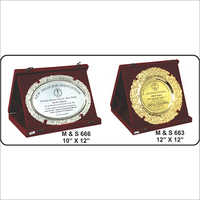 Salver Wooden Mementos - Die Casting Metal, Round Shape , Golden Sport Trophy Award