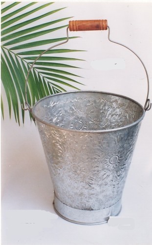 GALVANISED BUCKET
