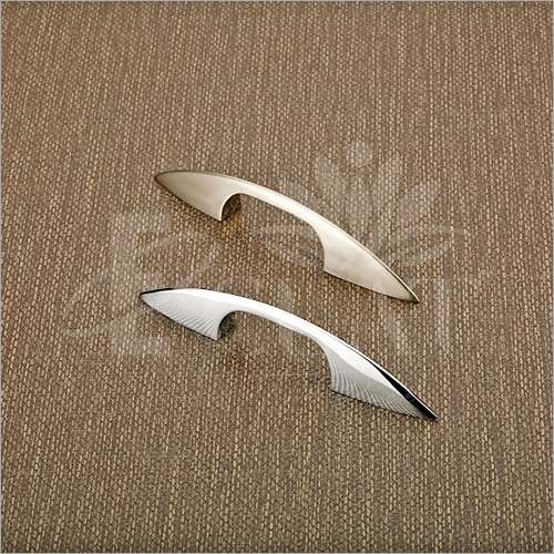 Chrome And Matt Finish Zinc Cabinet Handle Set