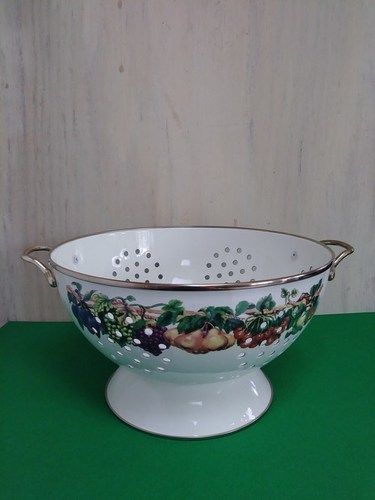 ENAMEL PRINTED COLANDER (J)