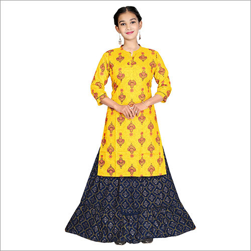 Girls Printed Kurti With Chaniya Set Bust Size: 15.5 To 17.5 Inch (In)