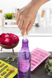 ICE TRAY