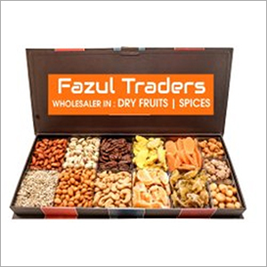 Buy  PALM TREE SPICES AND NUTS PREMIUM GIFT BOX 780 G On Palm Tree