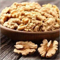 Brown Organic Walnuts Kernel