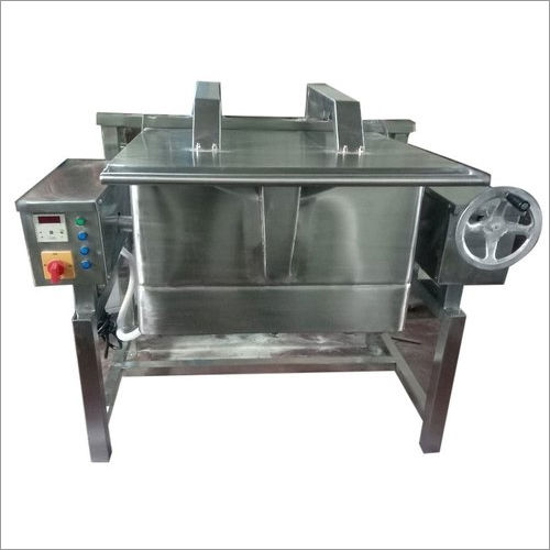 Electric Tilting Bratt Pan Capacity: 100 Liter/Day