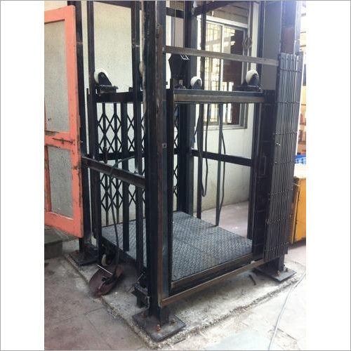 Hydraulic Goods Lift