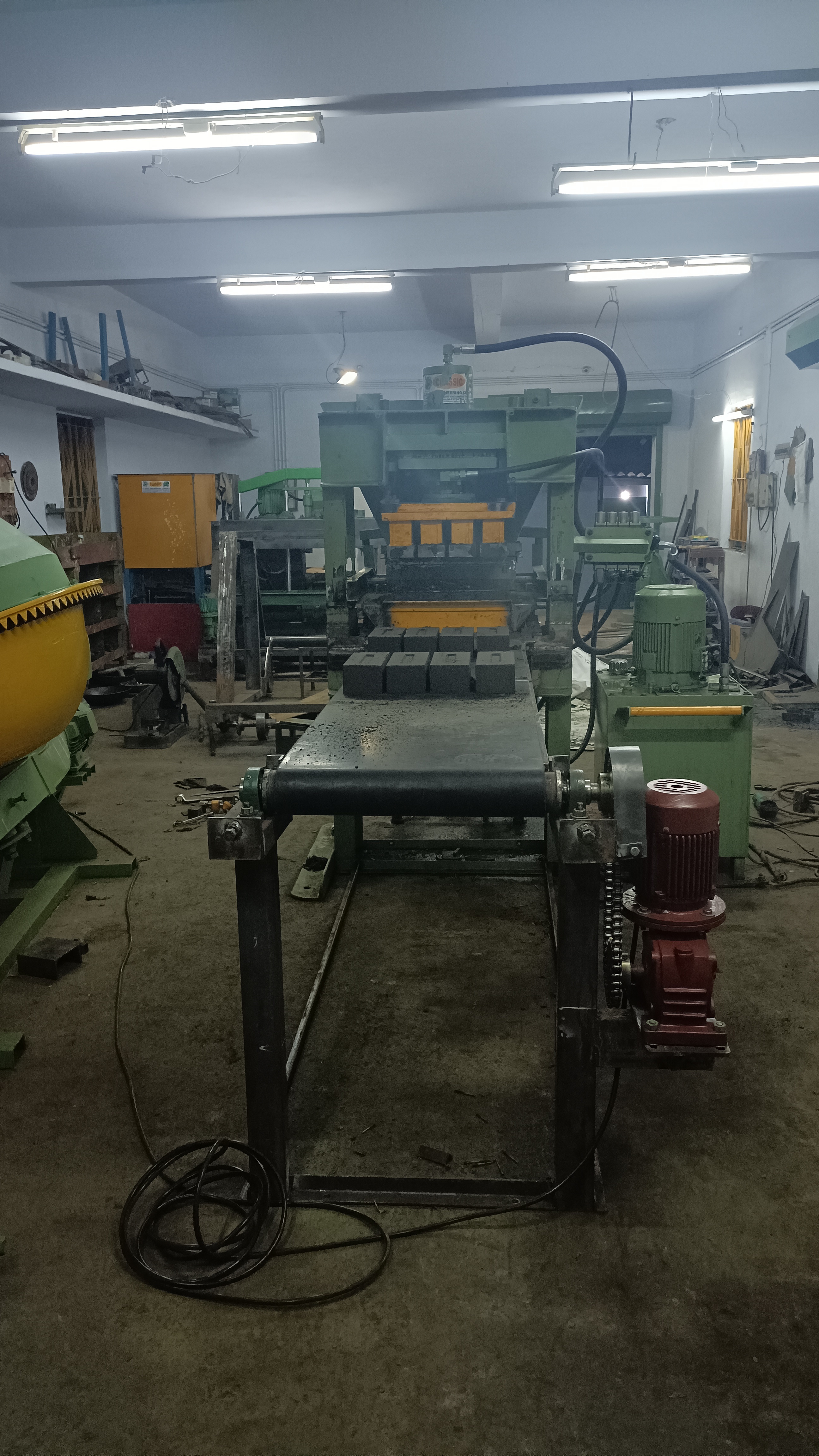 Fully Automatic Flyash Brick Making Machine