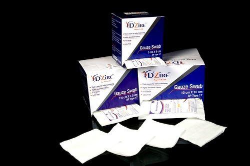 White Sterile Absorbent Gauze Swab