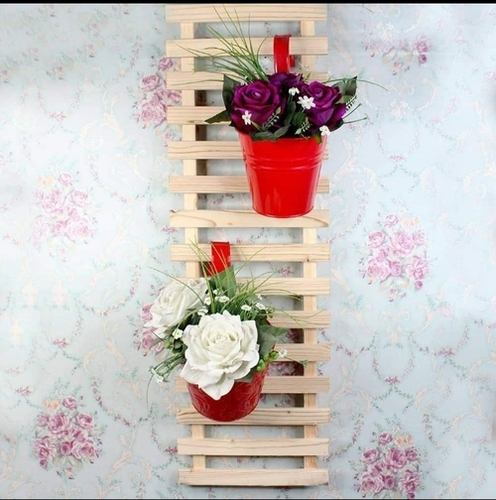 Pallet Wall Fence For Flower Stand
