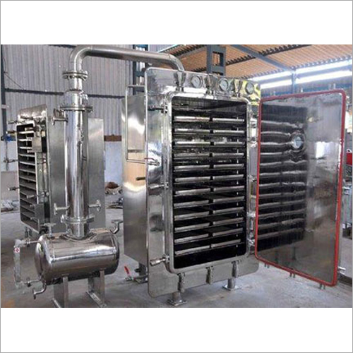 Vacuum Tray Dryer