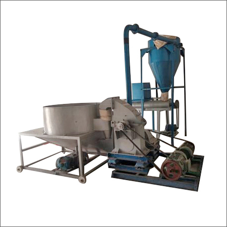 Semi Automatic Suction Pulverizer Machine