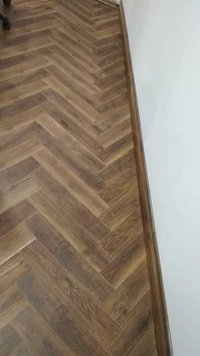 Laminated Herringbone Wooden Flooring