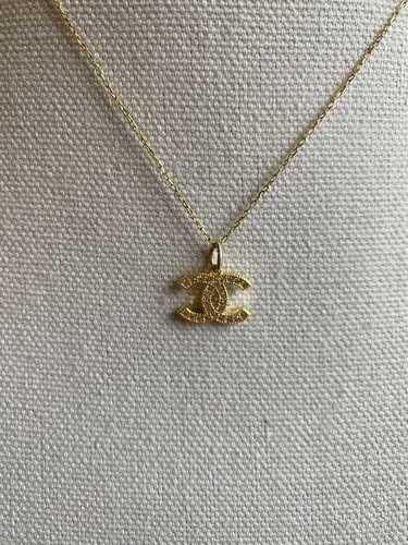 Real Diamond Daily Wear Small Pendant. (Without Chain)