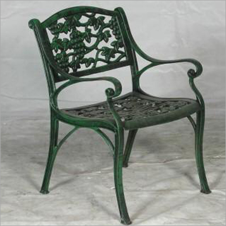 Cast Iron Chair With Handle By STONE EXPRESSIONS