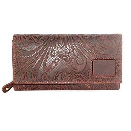 Brown Ladies Stylish Leather Clutch