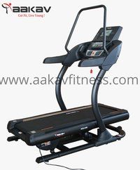 COMMERCIAL TREADMILL