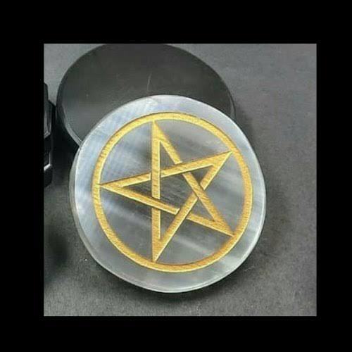 Round selenite engraved plates