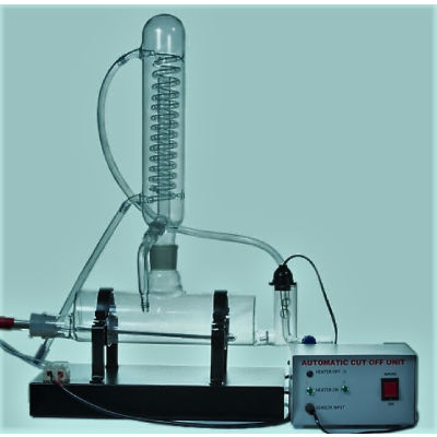 Water Single Distillation Apparatus In Glass Voltage: 1200 Watt (W)