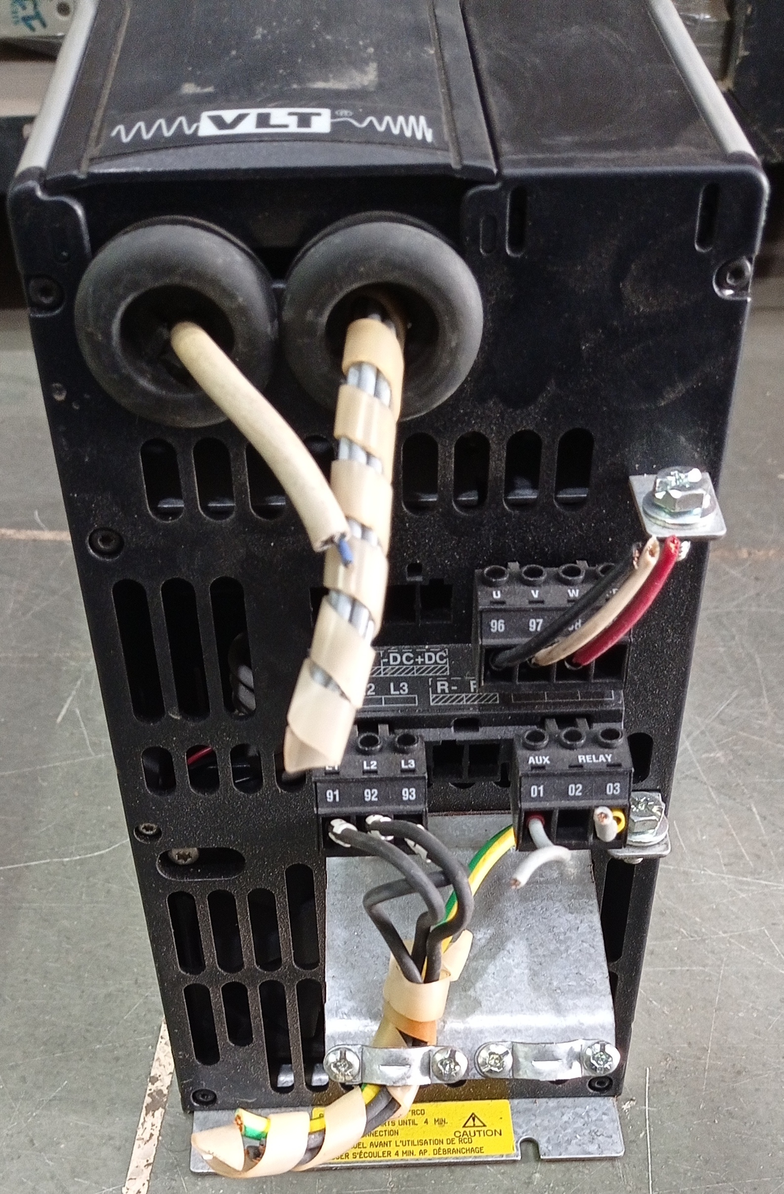 DANFOSS VLT 6000 7.6 KVA AC DRIVE