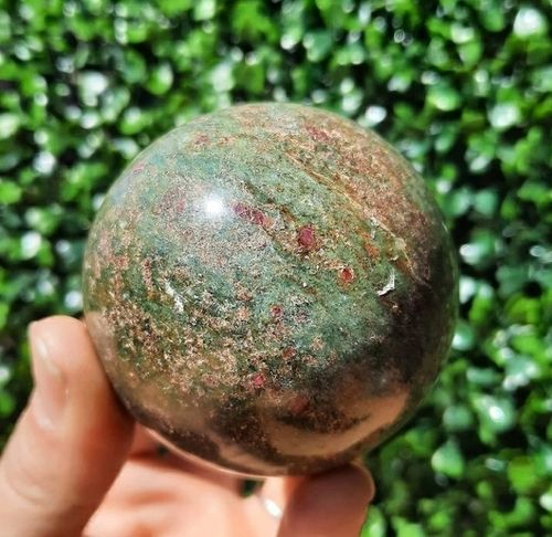 Ruby fachsite spheres ball