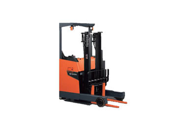 STAND ON REACH TRUCK