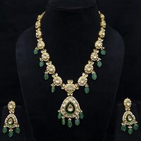Gold Bridal Polki Necklace Set