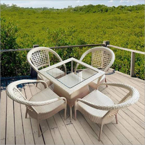 Wicker Set Application: Garden