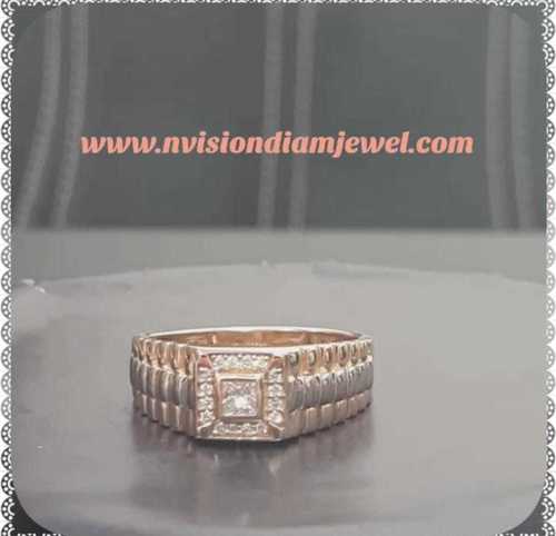 Men's Solitaire Diamond Ring Diamond Carat Weight: 0.28 Carat