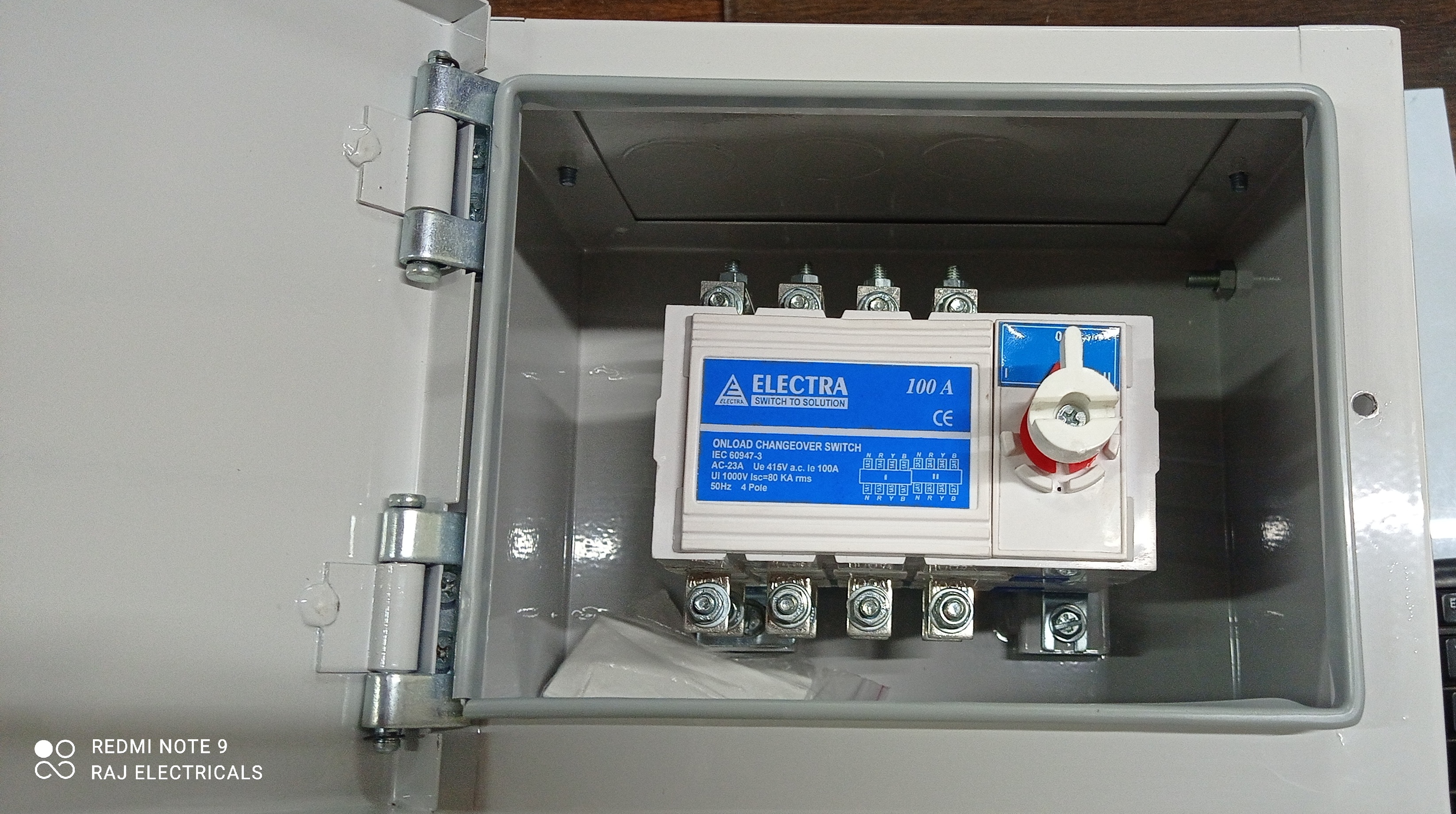 100 Amp 4 Pole Onload Changeover Switch