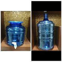 Tarro y dispensador del agua mineral de 20 litros 