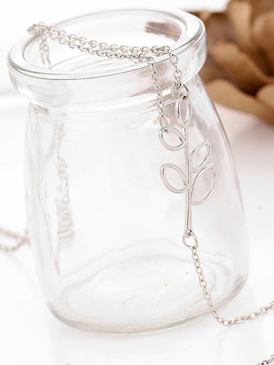 Silver Plated Double Layered Leaf Pendant Necklace