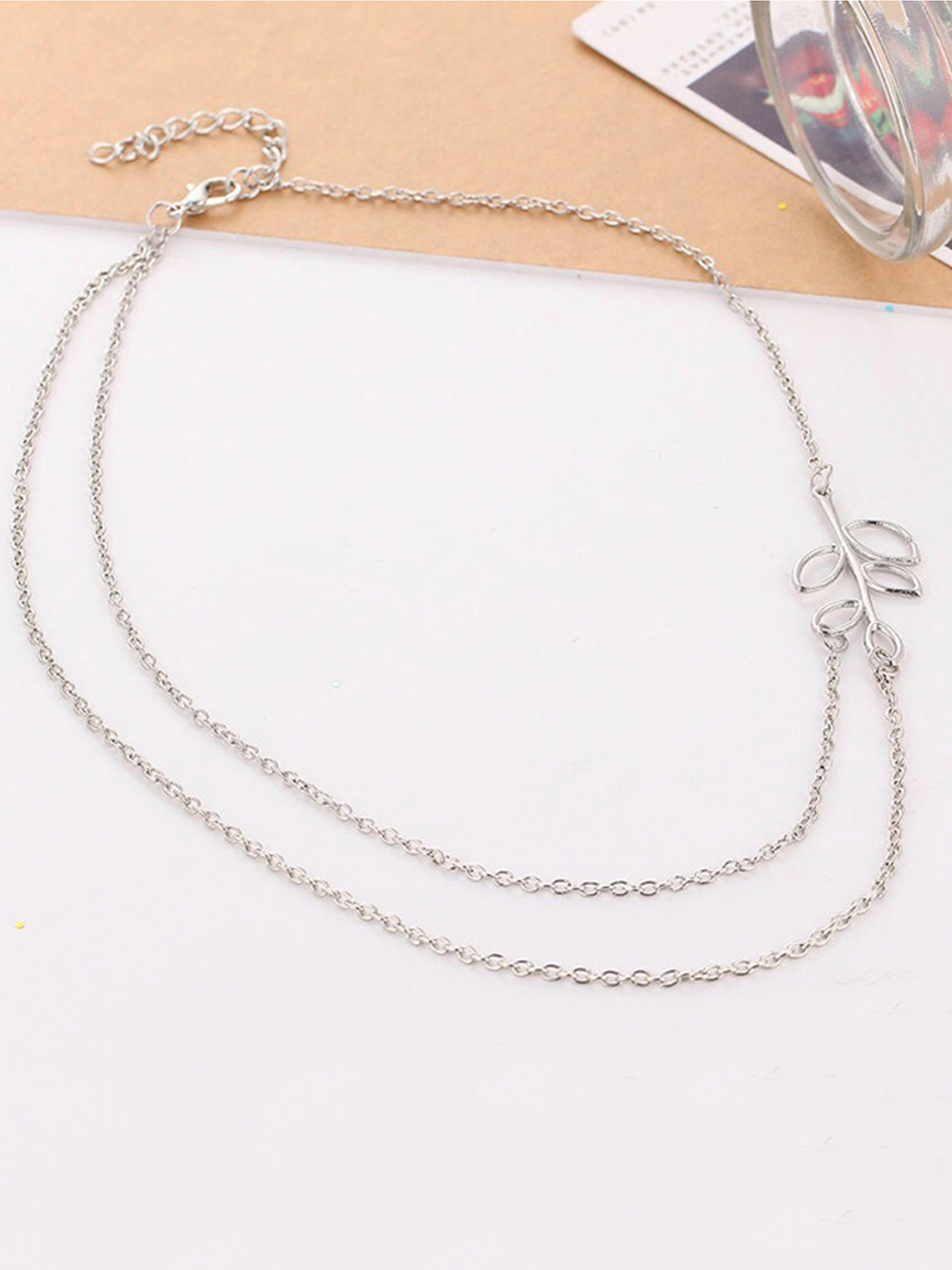 Charming Silver Plated Double Layered Leaf Pendant Necklace