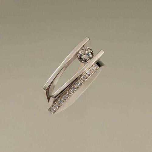 Engagement Solitaire Diamond Ring