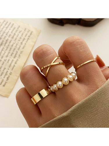 Stunning 4 Pcs Multi Designed Ring Set For Women And Gilrs Weight: 20 Grams (G)