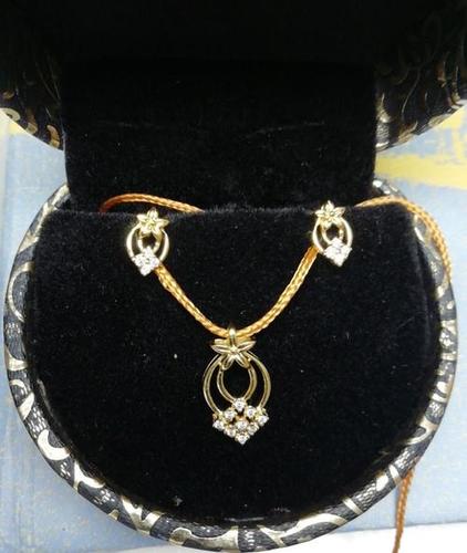Real Diamond Small pendant Set