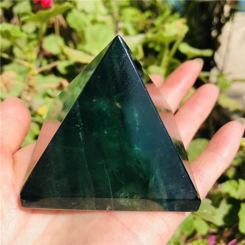 Green fluorite pyramides