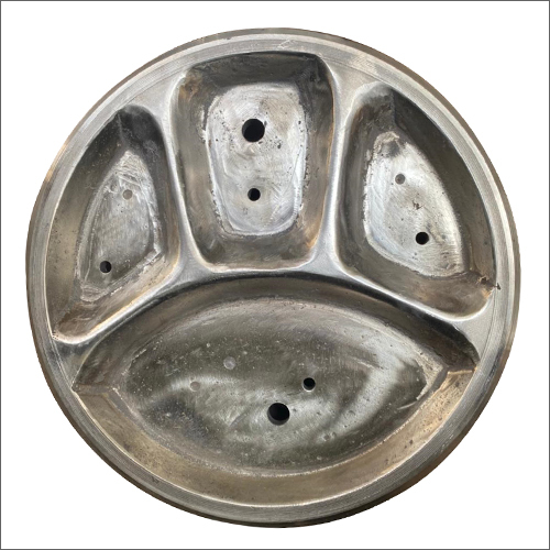 Four Compartment Paper Plate Die