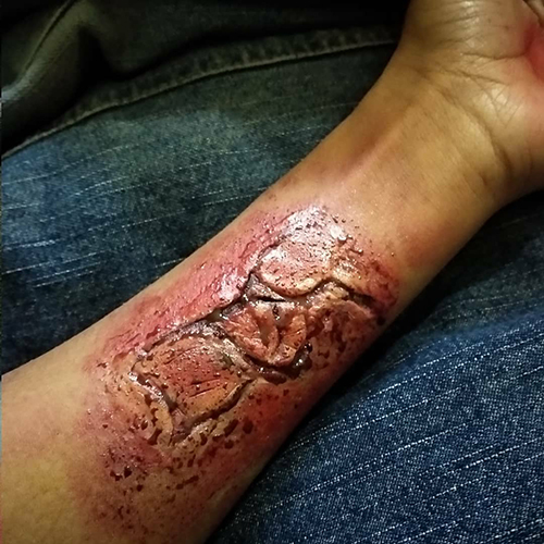 Prosthetic Makeup - Latex Material Variable Size Red Color | Brush Application Realistic Effect Easy Application Long-Lasting Removable