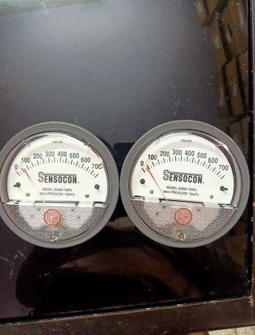 Sensocon S2000Series750PacDifferential Pressure Gauge