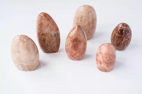 Pitch moonstone Free froms