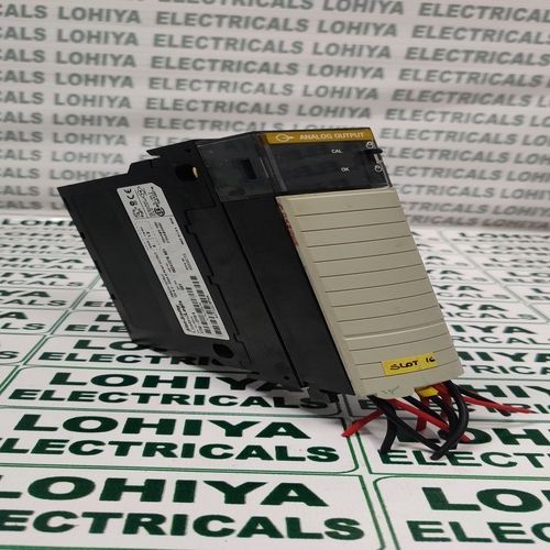 ALLEN BRADLEY 1756 0F8 A MODULE