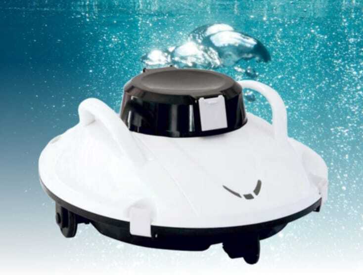 Swimming Pool Cleaning ROBOT