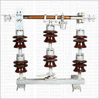 Porcelain Isolator Application: Distribution Lines