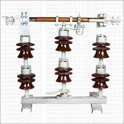 22KV Double Stack Isolator Double Break Turn And Twist Type