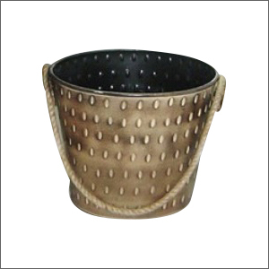 21x17.5cm Brown Metal Iron Bucket With Rope Handles