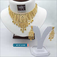 Ladies Gold Necklace Set Gender: Women's