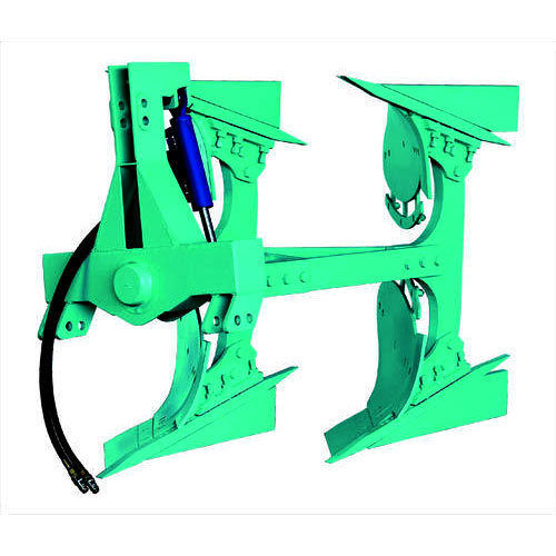 VASUNDHARA Hydraulic Reversible Plough